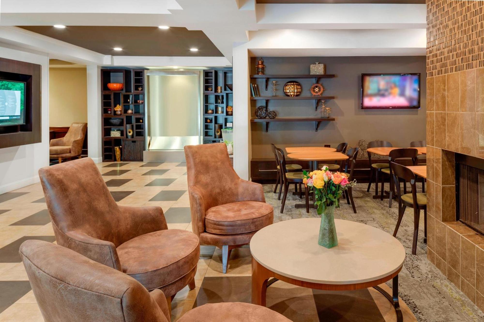 Hotel Courtyard By Marriott Portsmouth Esterno foto