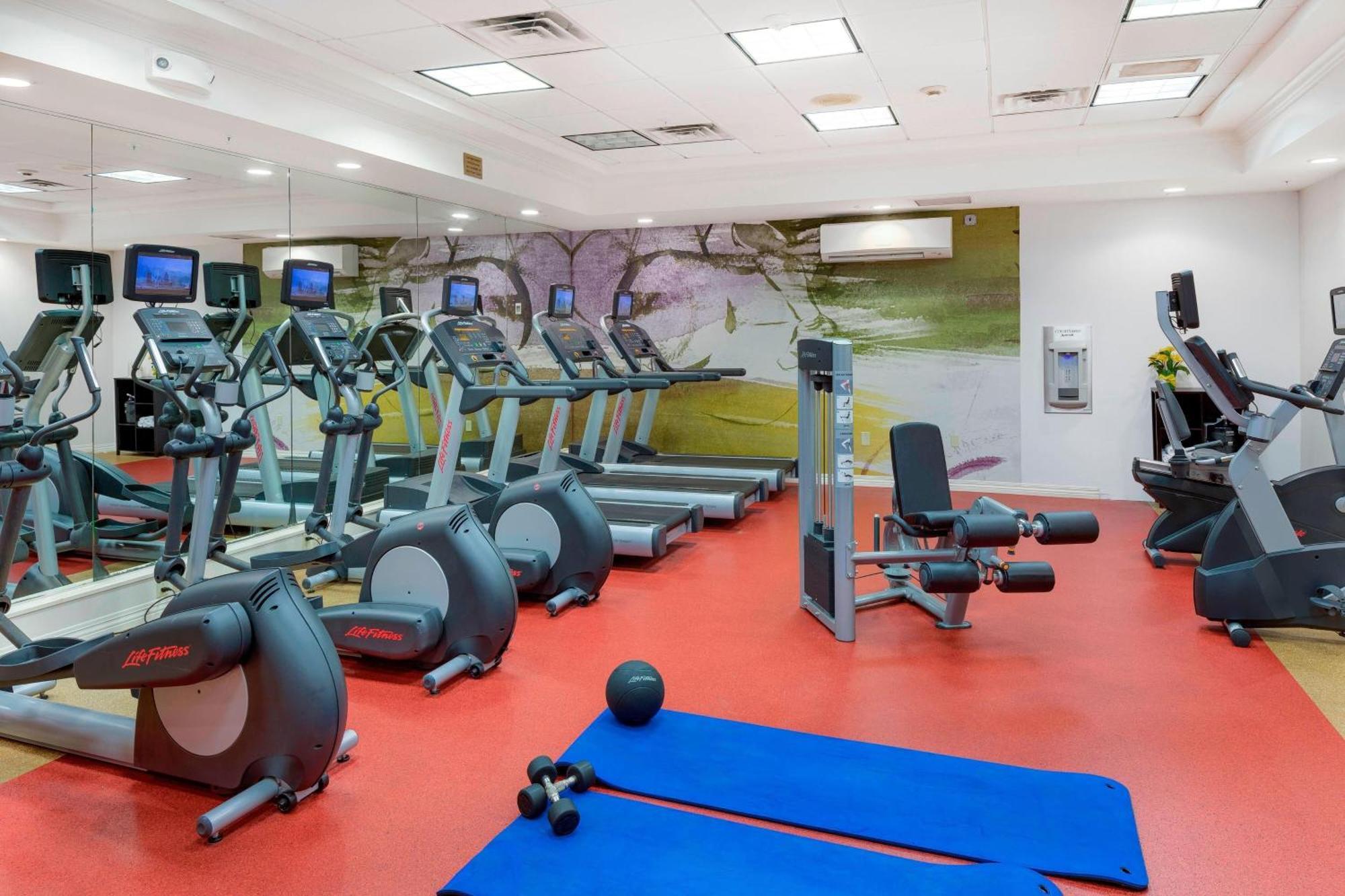 Hotel Courtyard By Marriott Portsmouth Esterno foto
