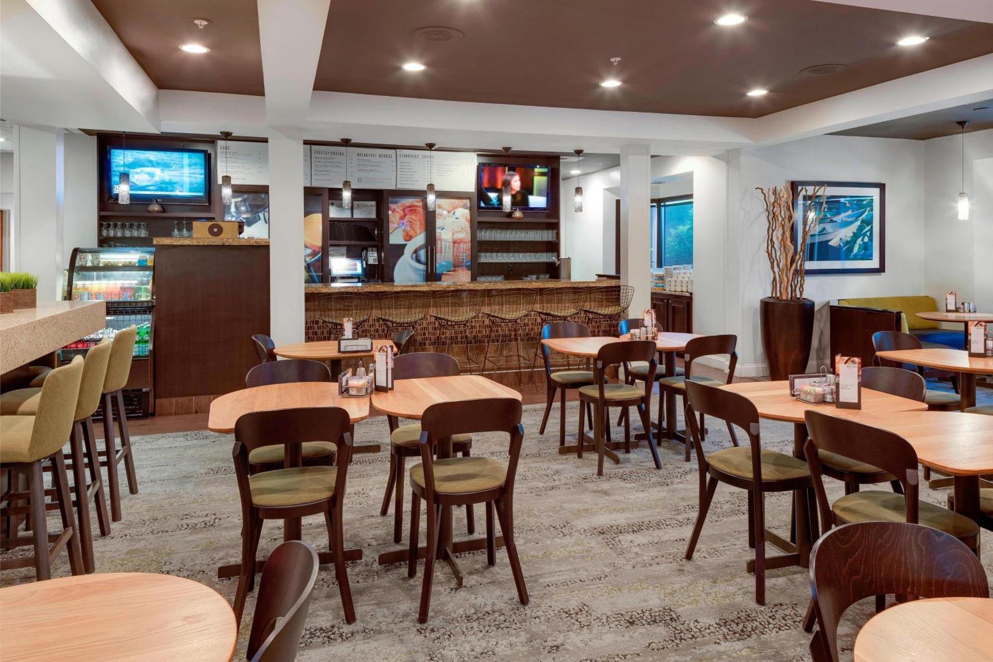 Hotel Courtyard By Marriott Portsmouth Esterno foto