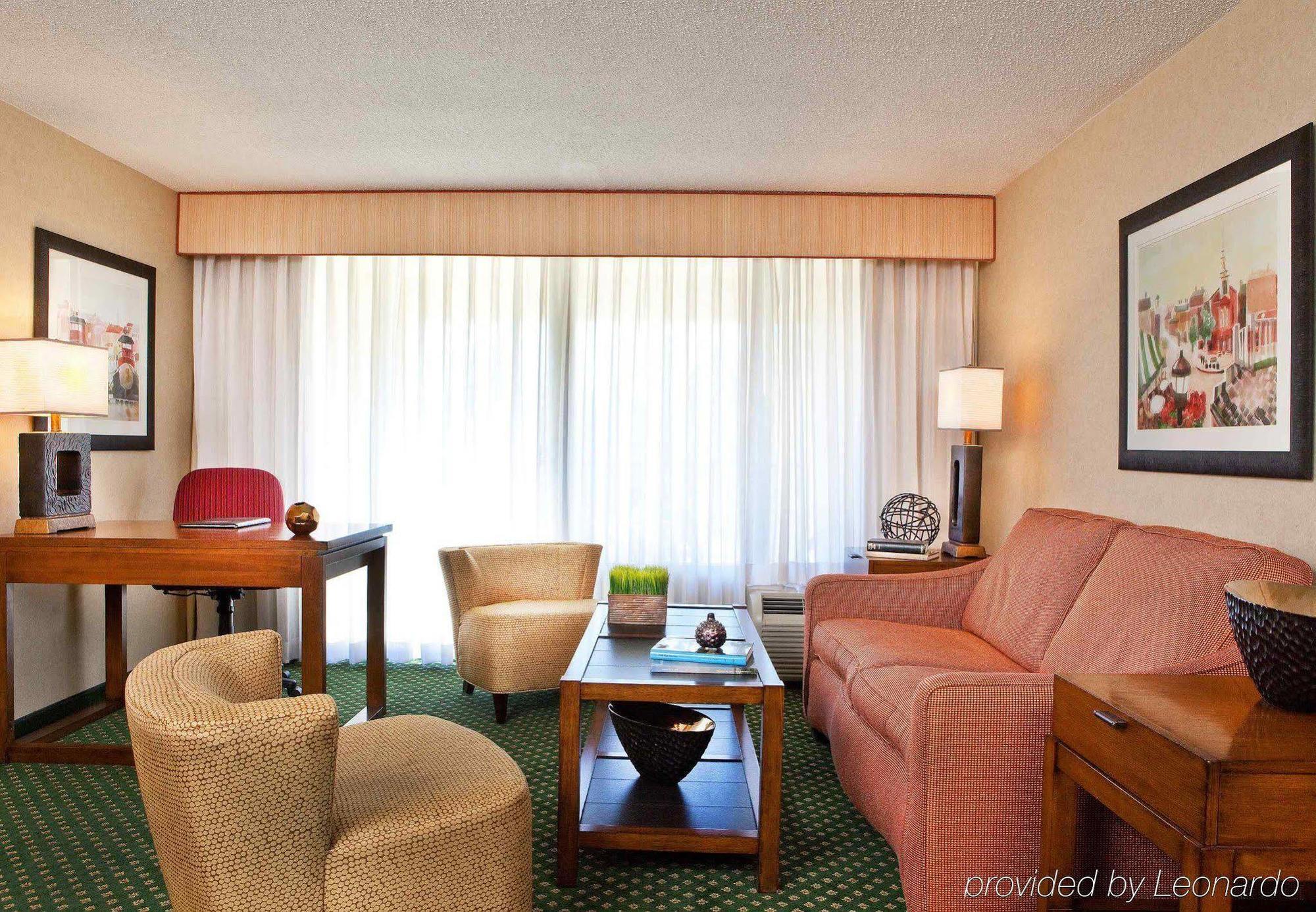 Hotel Courtyard By Marriott Portsmouth Esterno foto